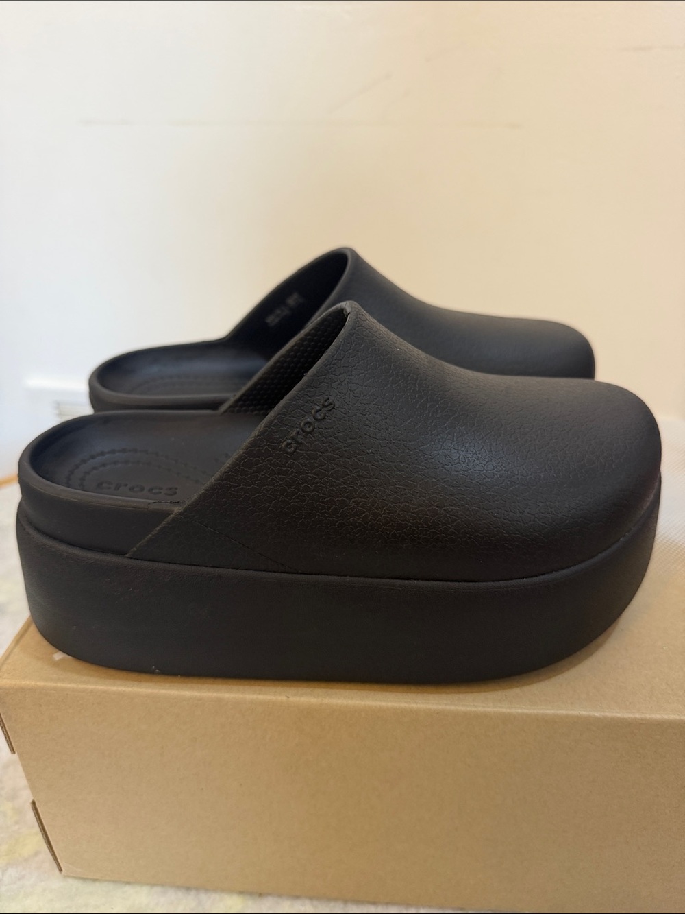 CROCS Women's Classic Platform Clog - Black